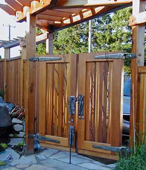 gateinside1.jpg